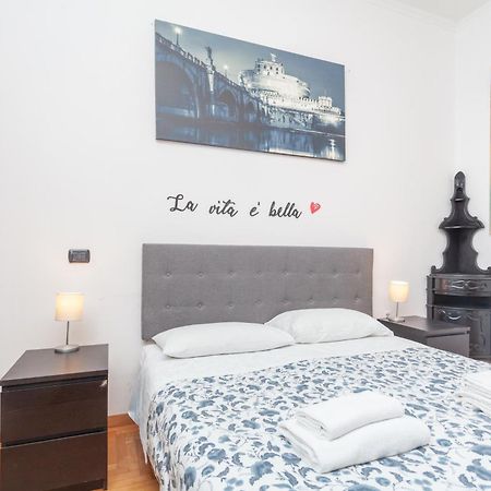 Pellegrino Piazza Navona Apartment Rome Bagian luar foto